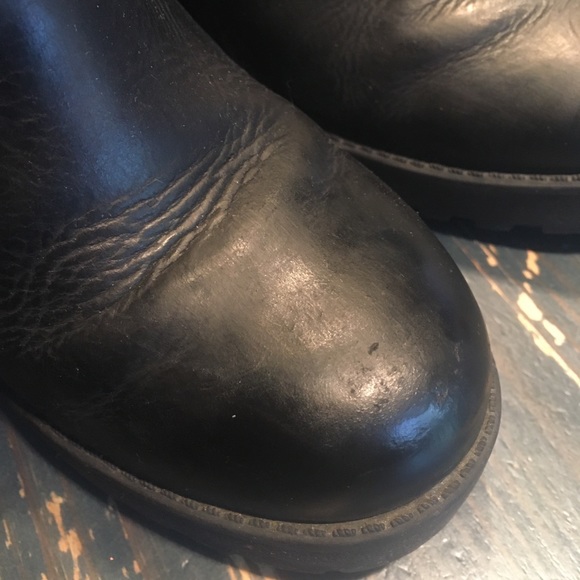 Gently used Hibou heeled boots - Picture 3 of 5